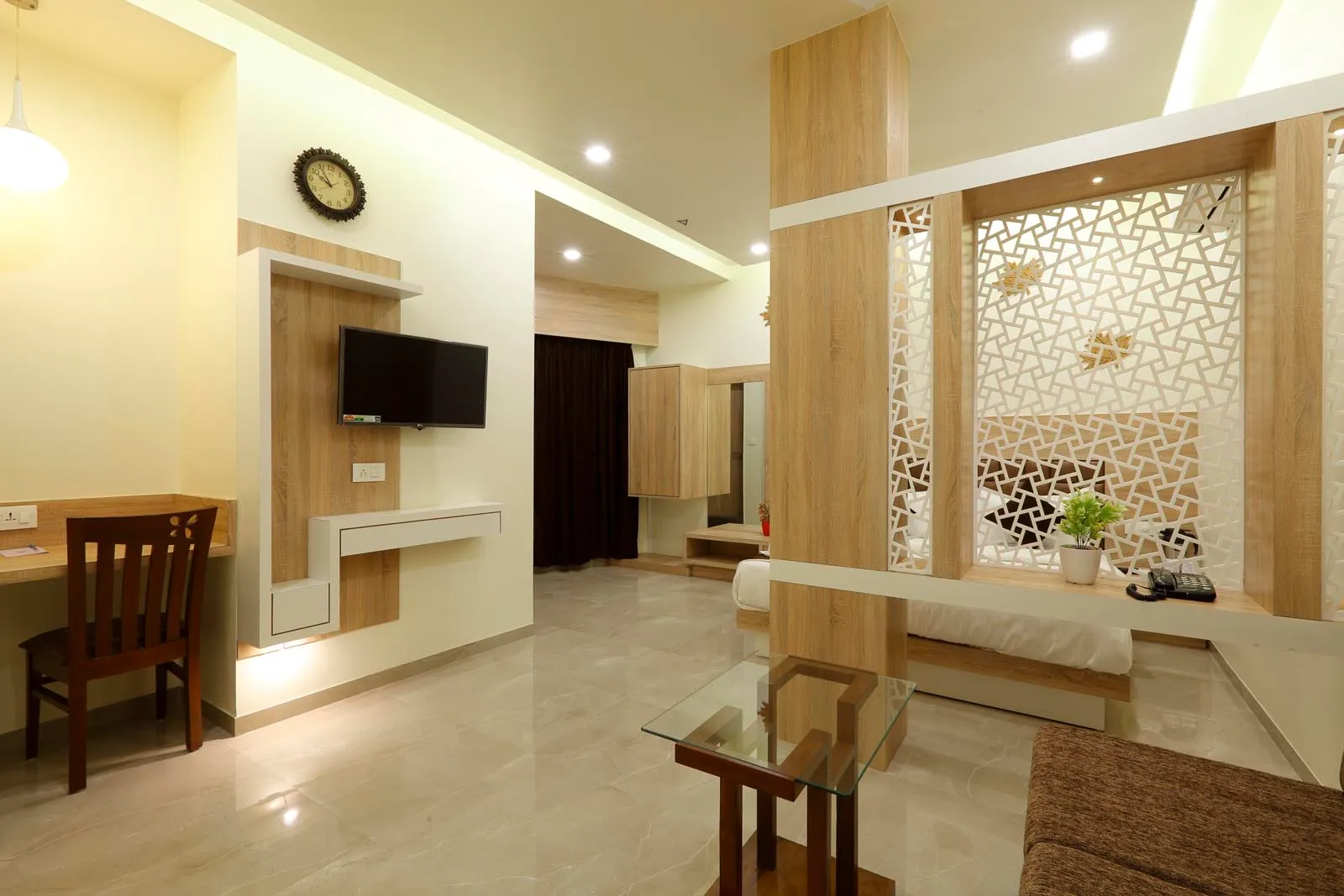 business class hotel in relief road ahmedabad