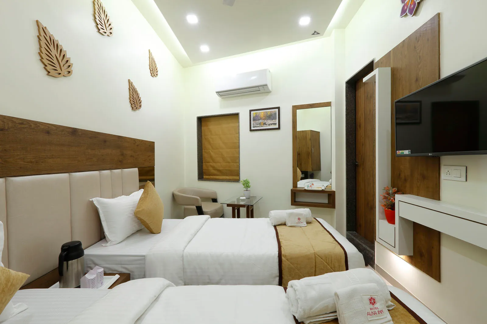 hotels near international airport in relief road ahmedabad