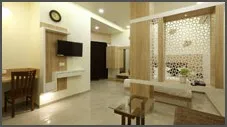 best hotel near gandhi road ahmedabad